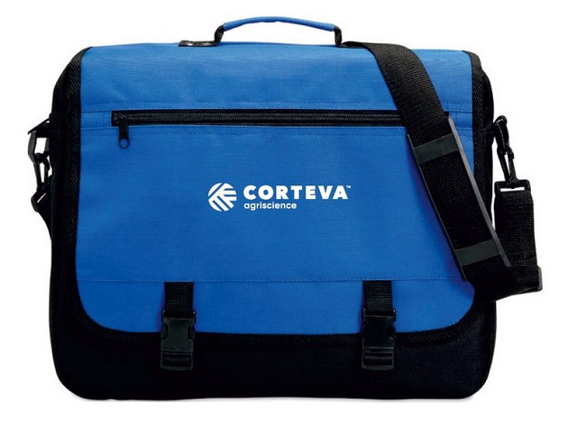 Печать логотипа компании Corteva на сумке для агронома